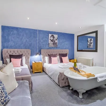 Converted Luxury Stables Apartment Haxby