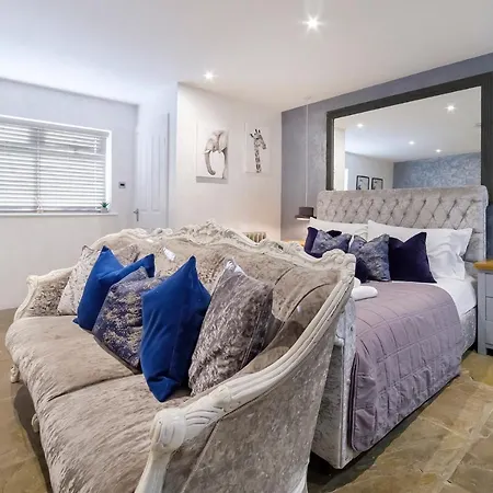 Apartment Converted Luxury Stables