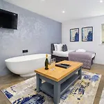 Converted Luxury Stables Appartement Haxby